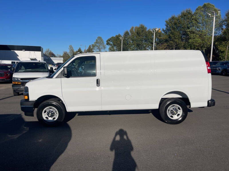 2025 Chevrolet Express 2500