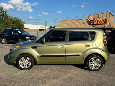 2010 Kia Soul +