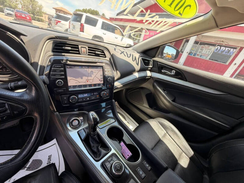 2017 Nissan Maxima