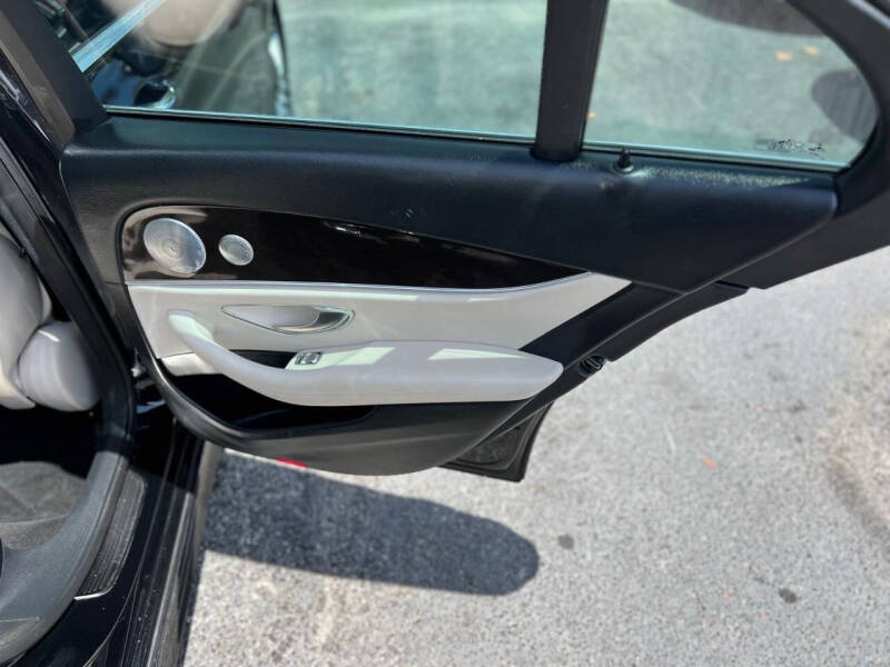 2019 Mercedes-Benz E-Class E 300