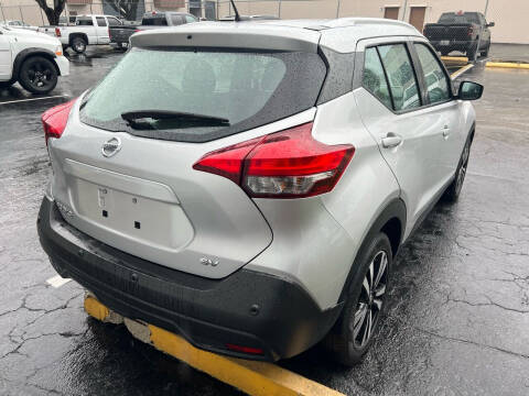 2020 Nissan Kicks SV