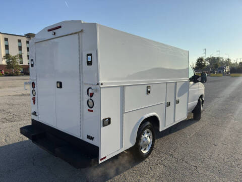 2016 Ford E-Series E-350 SD