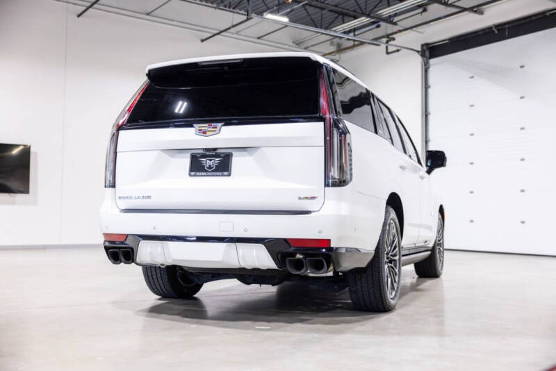 2024 Cadillac Escalade-V