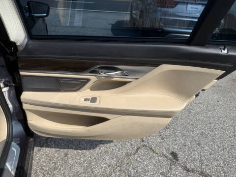 2016 BMW 7 Series 750i