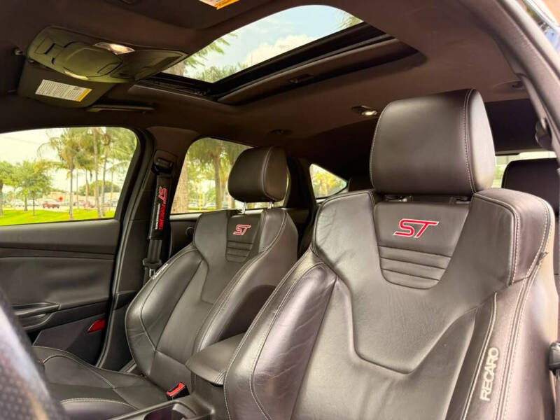 2017 Ford Focus ST