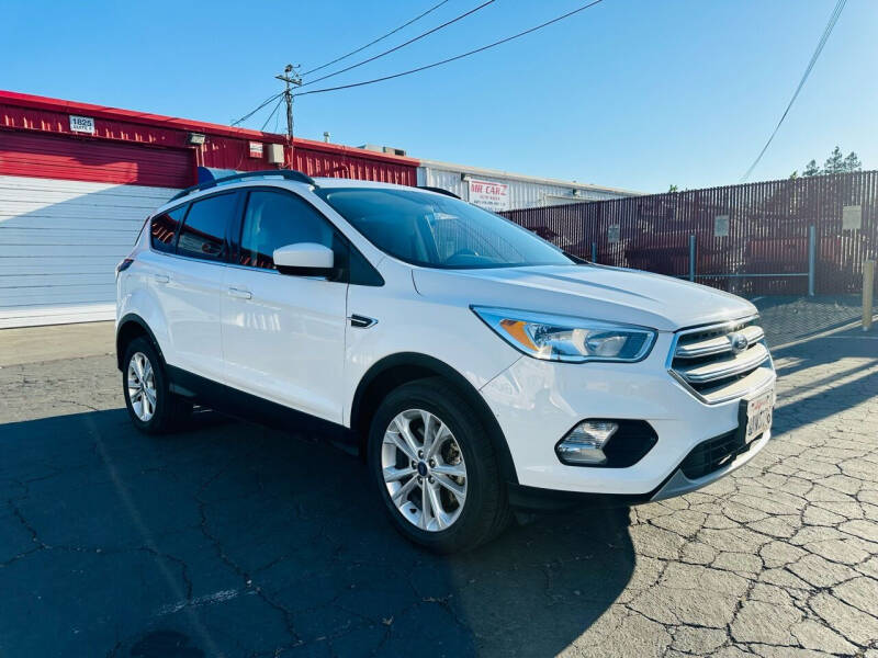 2018 Ford Escape SE photo 2