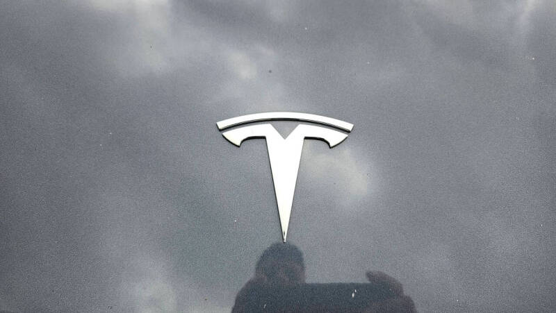 2022 Tesla Model Y Long Range - Photo 12