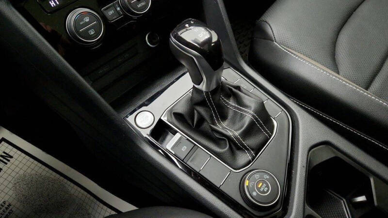 2023 Volkswagen Taos SEL 4Motion