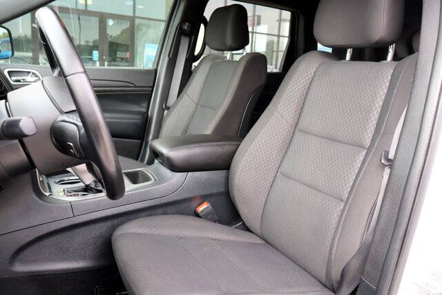 2020 Jeep Grand Cherokee Laredo E