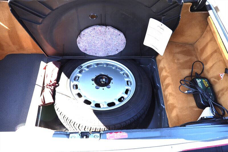 1986 Mercedes-Benz 560-Class 560 SL