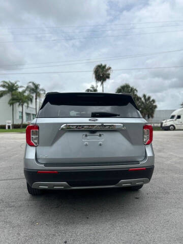 2024 Ford Explorer XLT