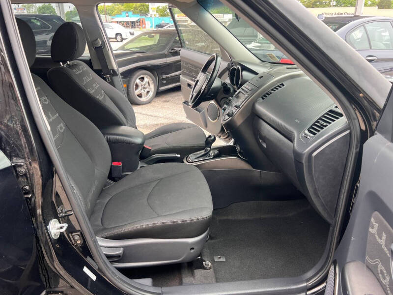 2013 Kia Soul +