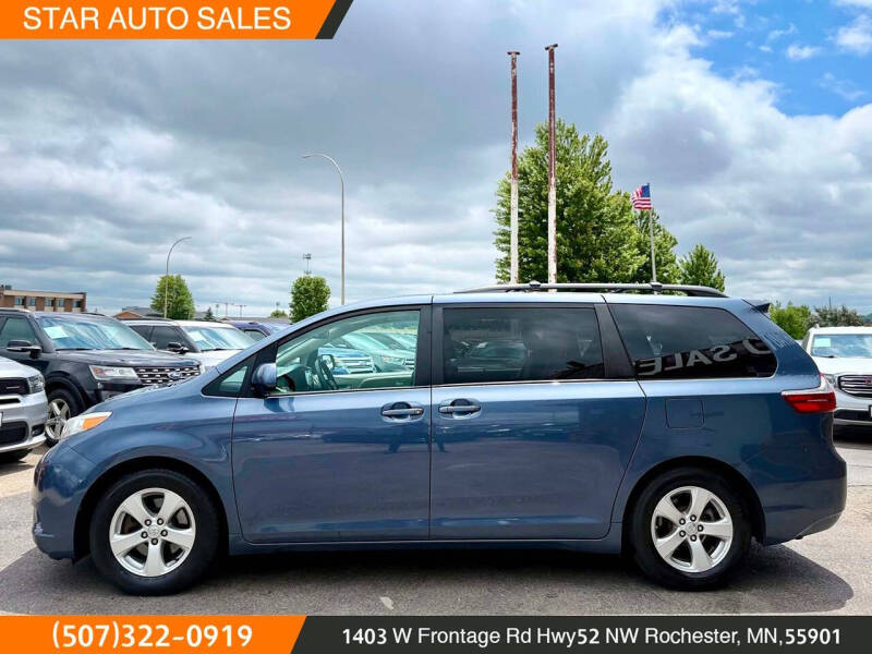 2016 Toyota Sienna LE 8-Passenger