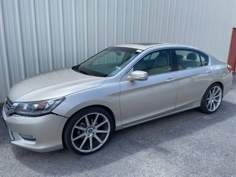 2013 Honda Accord for sale at Sandlot Autos in Tyler TX