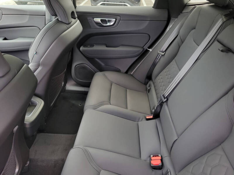 2026 Volvo XC60 B5 Core