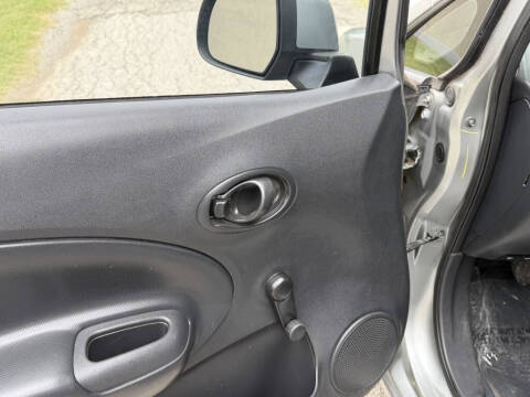 2014 Nissan Versa Note SV