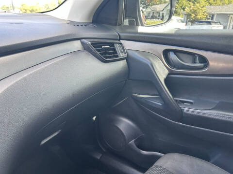 2017 Nissan Rogue Sport S