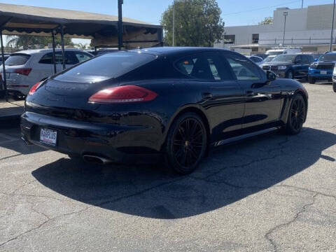 2016 Porsche Panamera