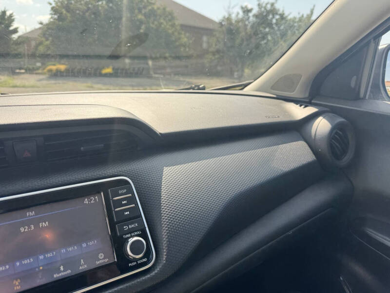 2021 Nissan Kicks S