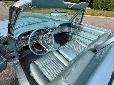 1962 Ford Thunderbird