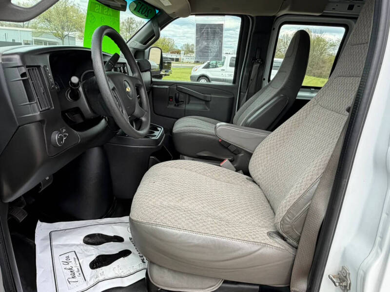 2017 Chevrolet Express 2500