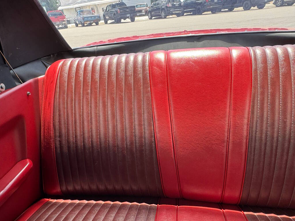 1965 Plymouth Satellite 31