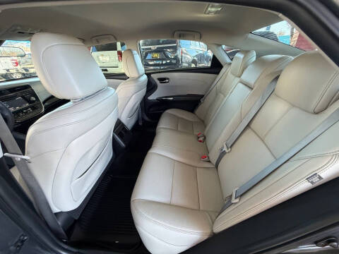 2018 Toyota Avalon XLE