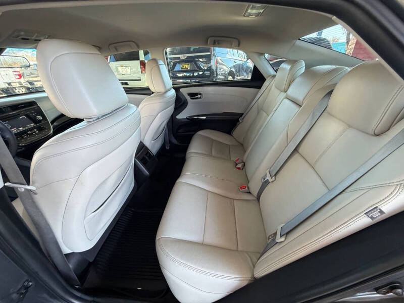 2018 Toyota Avalon XLE