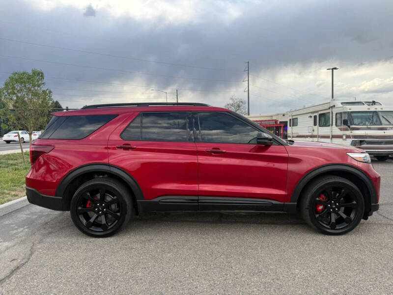 2021 Ford Explorer ST