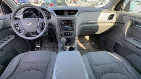 2017 Chevrolet Traverse LS