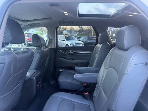 2020 Buick Enclave Essence