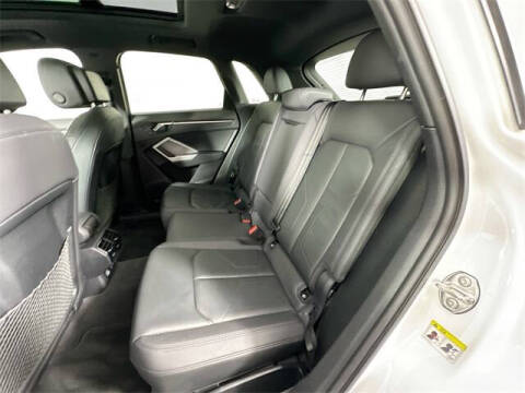 2024 Audi Q3 quattro S line Premium 45 TFSI