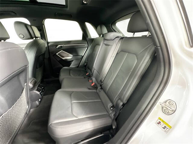 2024 Audi Q3 quattro S line Premium 45 TFSI