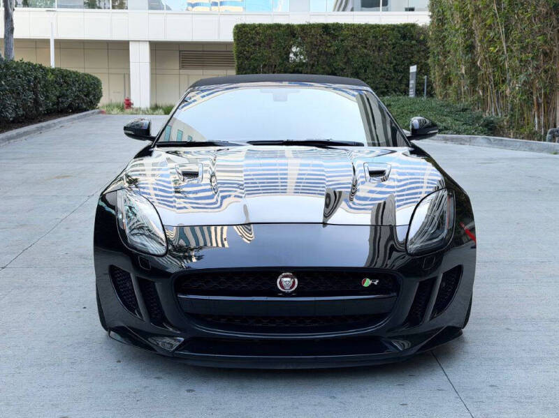 2016 Jaguar F-TYPE R