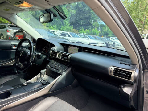 2016 Lexus IS 200t