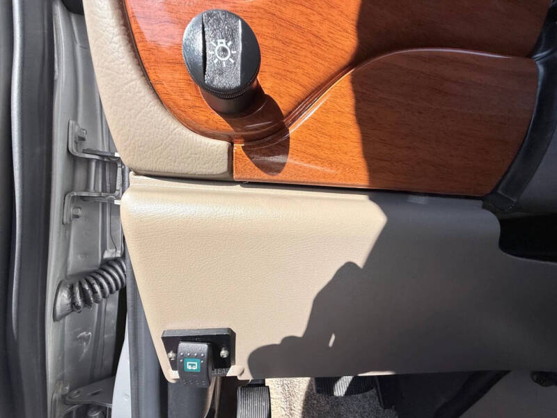 2006 Ford E-Series E-450 SD