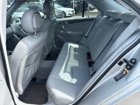 2002 Mercedes-Benz C-Class C 240