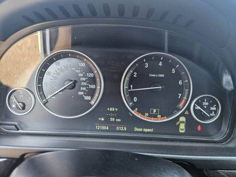 2011 BMW 5 Series 528i