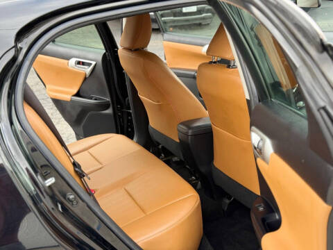 2011 Lexus CT 200h Premium