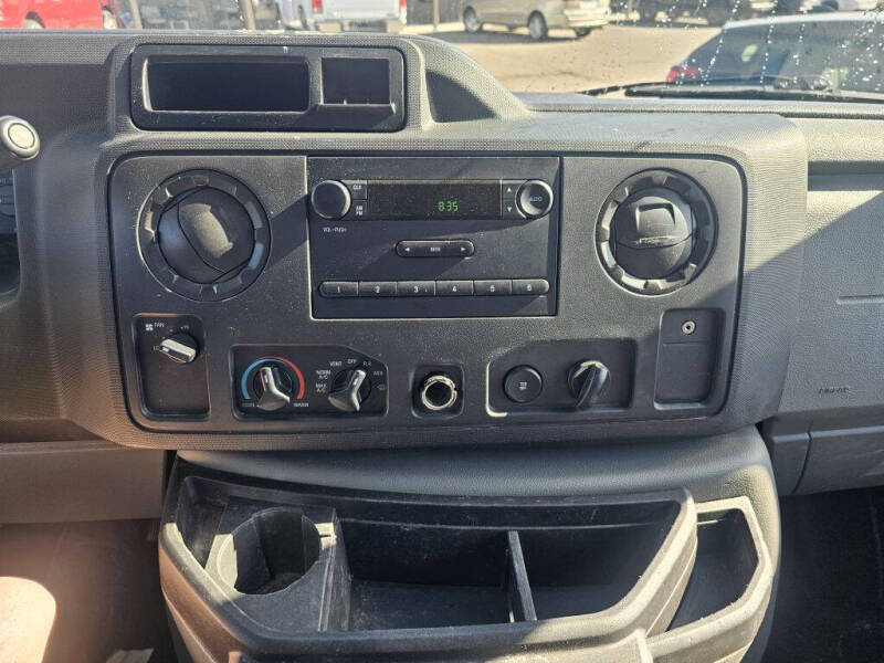 2013 Ford E-Series E-350 SD