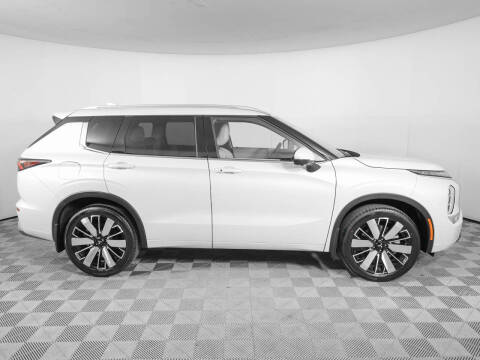 2025 Mitsubishi Outlander SEL