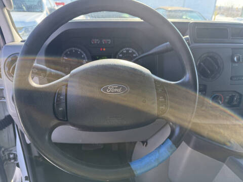 2014 Ford E-Series E-150