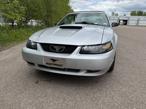 2004 Ford Mustang GT Deluxe