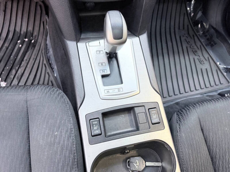 2010 Subaru Legacy 2.5i Premium