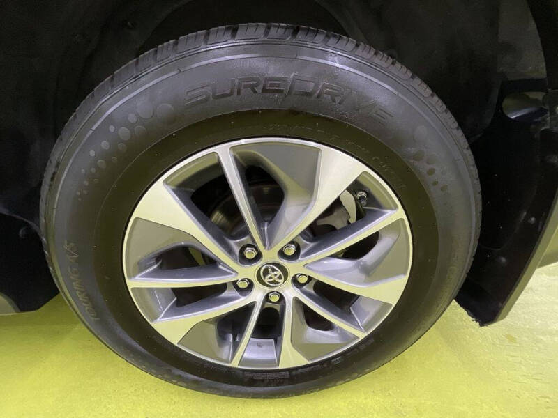 2017 Toyota RAV4 Hybrid XLE