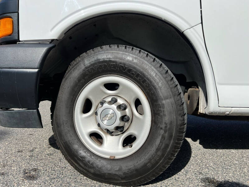 2020 Chevrolet Express 2500