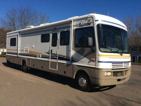 2003 Fleetwood Bounder