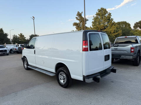 2021 Chevrolet Express 2500