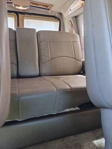 2000 Ford E-150