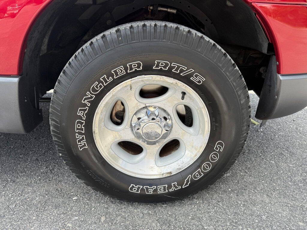 2003 Ford Explorer Sport Trac 9